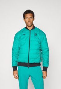 adidas Originals LIVERPOOL FC ICON JACKET - Klubbkläder - black/sea green