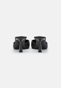Steve Madden LUCENT - Mules de salto - black