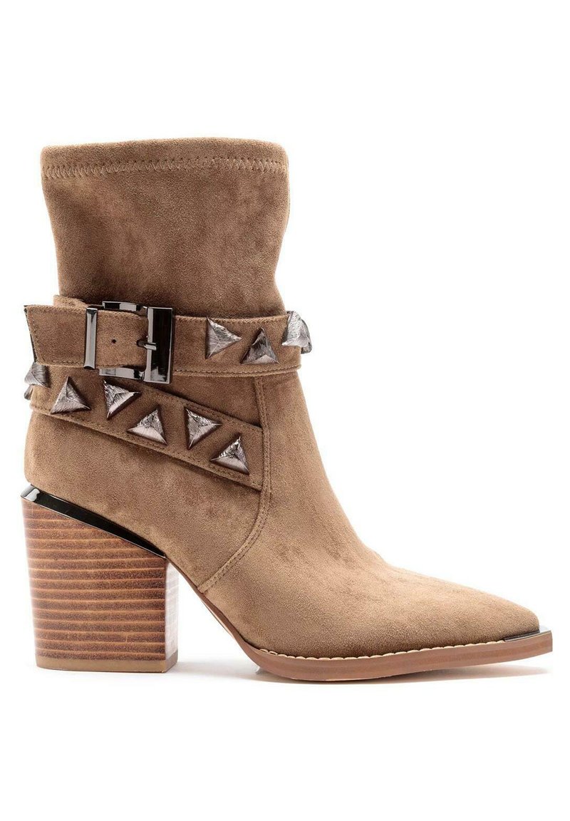 Botines camperos