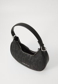 Thumbnail Image 4