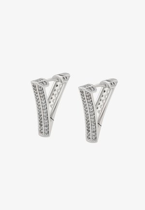 Zilveren geometrische oorbellen hebben een V-vormig ontwerp met twee rijen heldere rhinestones aan de voorkant en een gepolijste afwerking.