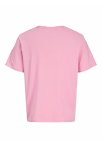 Απλό ανοιχτό ροζ μπλουζάκι με κοντά μανίκια, εμφανιζόμενο από πίσω, με στρογγυλή λαιμόκοψη και κανονική εφαρμογή.