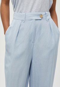 Minus MIMARLY LINEN PANTS - Kelnės - ibiza blue