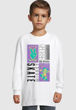 Long sleeved top - white