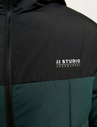 Jack & Jones GIUBBOTTO - Giacca di jeans - verde scuro