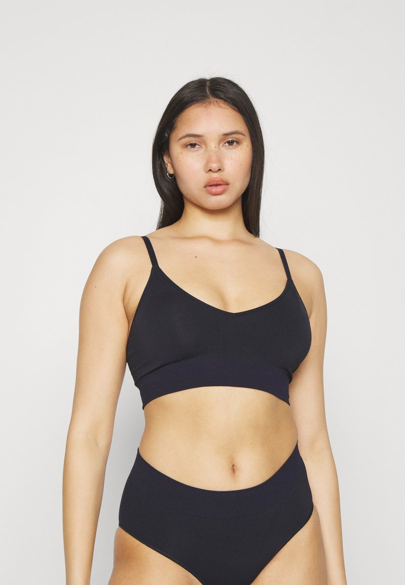 Sloggi - EVER INFUSED ALOE BRALETTE - Bustier - black, Enlarge