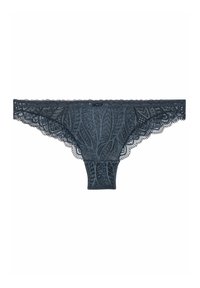 Thong en dentelle gris foncé, avec des motifs de feuilles complexes, des bords festonnés et une texture lisse. Comprend une petite étiquette de marque au dos.