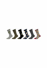 Set aus sechs gemusterten Socken in verschiedenen Farben: grau, olivgrün, schwarz, navy, grau mit roten akzenten, mit floralem und tierischem Design.