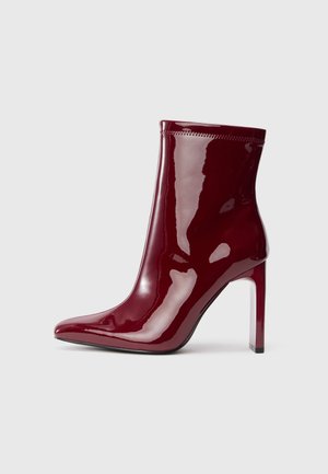 Højhælede støvletter - burgundy