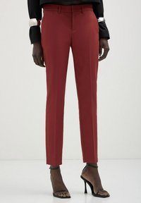 Calliope CAPRI IN - Chino - rosso
