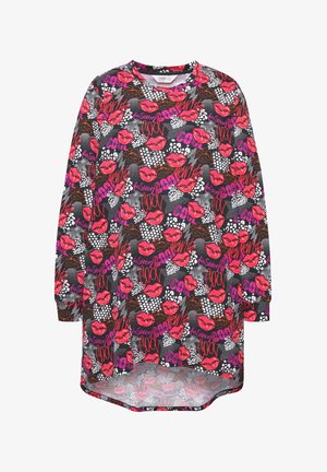 Langarm, losvallend shirt in zwart met een levendig patroon van roze lippen en kleurrijke tekst. Voorzien van een ronde halslijn en een hoge-lage zoom.