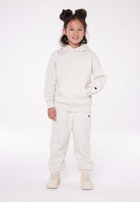 Champion EXCLUSIVE HOODIE UNISEX - Sportinis megztinis - off-white