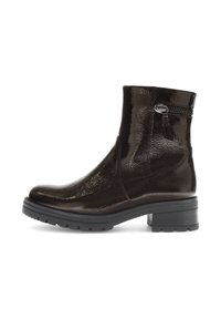 Bottine en cuir marron avec une finition brillante, fermeture éclair et surface texturée. Semelle en caoutchouc robuste avec un talon carré, conçue pour la durabilité.