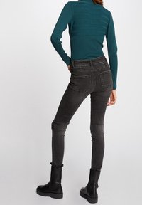 Morgan Trui - dark green
