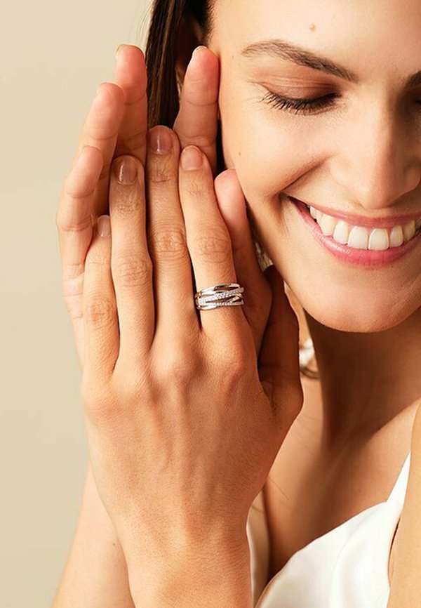 Ring - weißgoldfarben