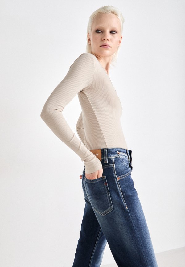 MARTY PANTS - Mom Jeans2