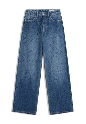 Jeans en denim bleu à jambes larges avec une finition délavée, cinq poches et un motif à pois sur l'ensemble du tissu.