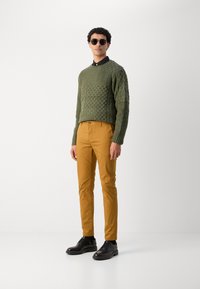 Scotch & Soda ESSENTIAL MOTT - Chino - golden rust