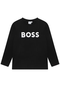 Černé tričko s dlouhým rukávem vyrobené z bavlny, na přední straně se nachází výrazné bílé logo "BOSS". Klasický kulatý výstřih a jednoduchý design.
