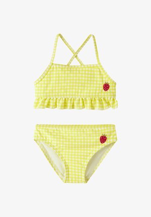 Kollase ja valge gingham-mustriga kaheosaline ujumistrikoo volditud ülaosaga ja punaste maasika tikanditega üla- ja alaosas.