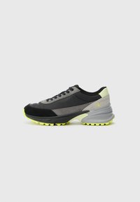 HIKE RUNNER CASUAL - Sneakers - black/granite grey/wild lime