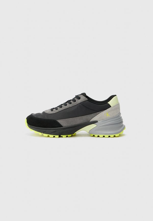 HIKE RUNNER CASUAL - Trainers