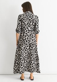 GINI LONDON ANIMAL PRINT - Abito a camicia - grey
