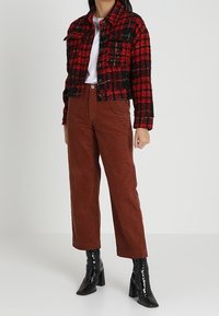 Lee Tygbyxor - brown