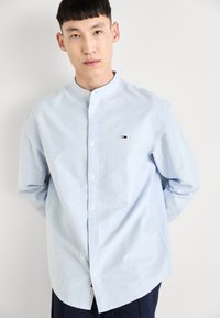 Tommy Jeans OXFORD MAO - Ing - moderate blue