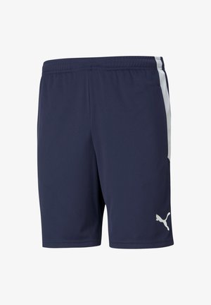 Marineblauwe sportshorts gemaakt van lichtgewicht stof, met een rekbare tailleband, zijpaneel van mesh en een wit Puma-logo aan de onderzijde.