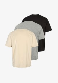 Neizbrano, black grey beige fog