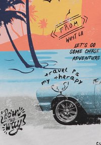 Coche vintage azul aparcado junto al océano con palmeras, fondo de atardecer y texto con temática de viaje que incluye "viajar es mi terapia" y "vamos a buscar aventuras."