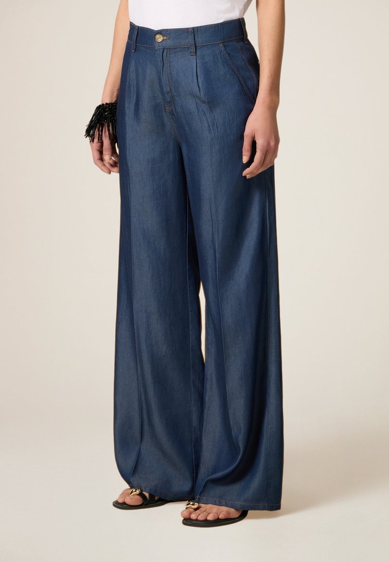 Oltre PALAZZO - Flared Jeans - blu