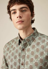 Next SHORT SLEEVE REGULAR FIT - Vapaa-ajan kauluspaita - green