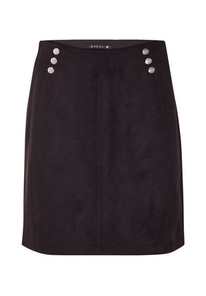 Schwarzer Wildleder-Minirock mit tailliertem Design und vier dekorativen silbernen Knöpfen auf der linken Seite nahe dem Bund. Glatte Textur.