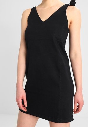 Robe en jean - black