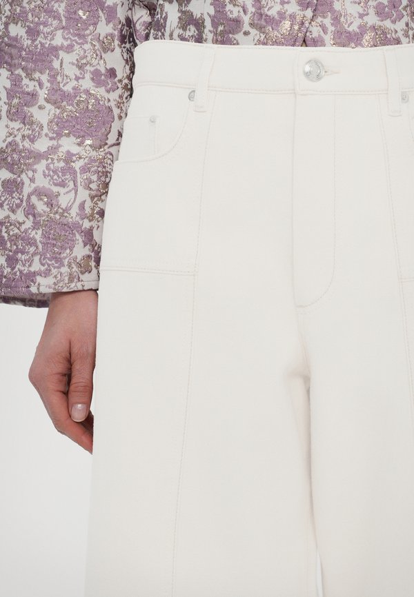 ETUANIA - Loose Jeans - ivory2