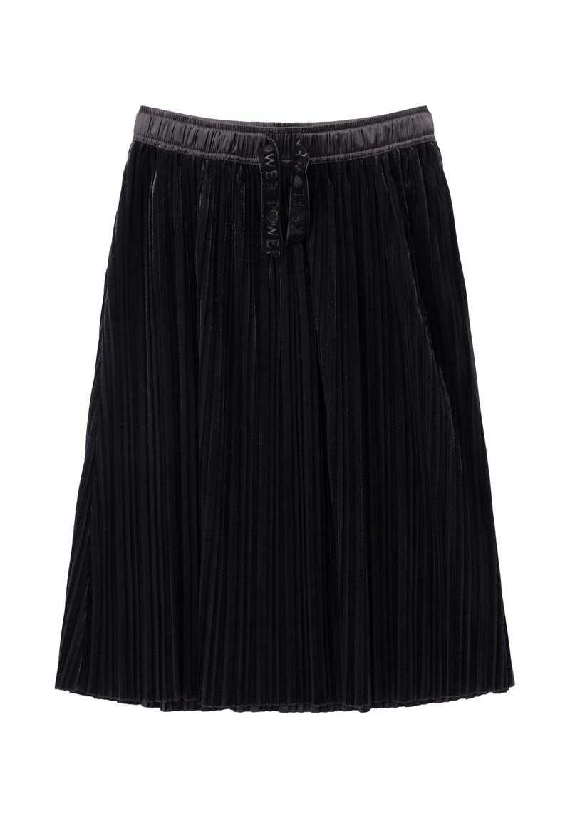 Gonna plissettata nera realizzata in morbido tessuto testurizzato, dotata di un elastico in vita con cordoncino e una leggera lucentezza su tutta la superficie.