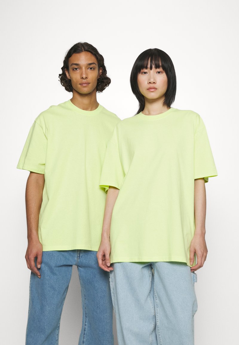 YOURTURN UNISEX Tshirts light yellow/lysegul Zalando.no