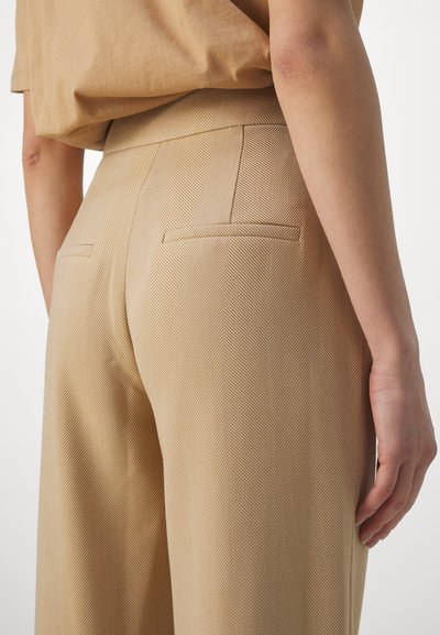 Veronica Beard TONELLI PANT - Trousers - dark camel/light camel