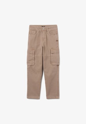 Pantaloni cargo beige con vestibilità dritta, dotati di due ampie tasche laterali, tasche frontali e chiusura con bottone. Realizzati in resistente tessuto di cotone.