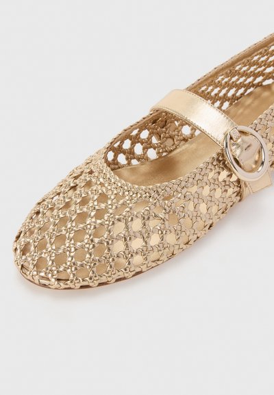 Stuart Weitzman THEA MARY JANE - Ballerina's - gold-coloured
