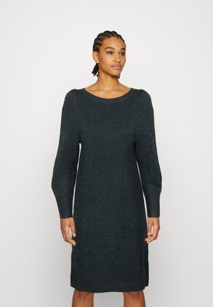 VMDOFFY BOATNECK DRESS - Strikkjoler - pine grove melange