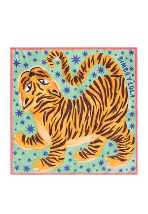 Illustrazione di una tigre striata arancione e marrone su uno sfondo verde con stelle blu e un bordo corallo. Il testo sul lato legge "Bimbay Lola."