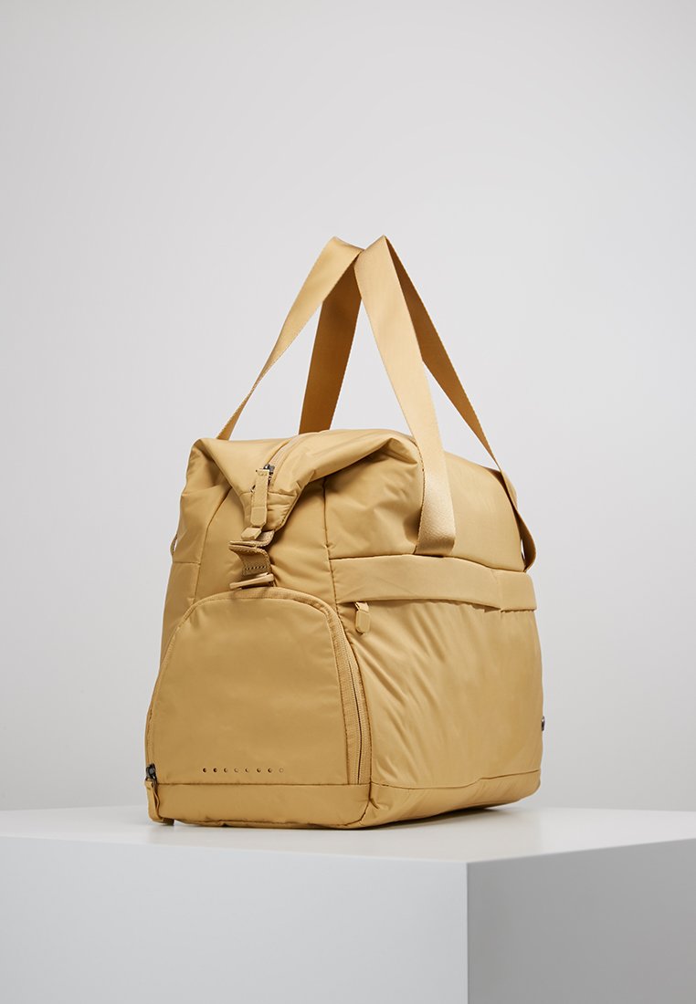 nike legend club 3.0