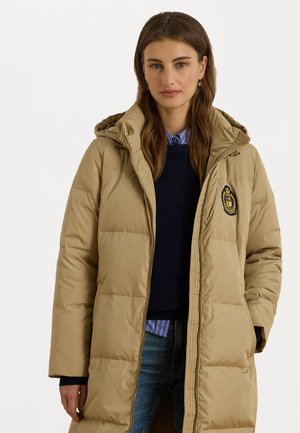 CREST-PATCH HOODED QUILTED DOWN COAT - Piumino lungo - Brown