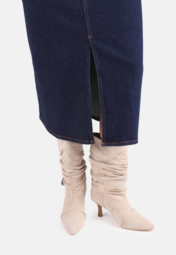 SINGLE LARA - Boots - oatmilk3