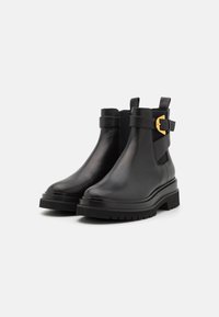 Coccinelle SMOOTH - Platåstøvletter - noir