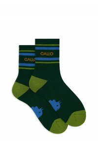 Calze verde scuro con strisce verde chiaro, blu e arancione, con "GALLO" ricamato sul bordo. Design di animali blu sui talloni.