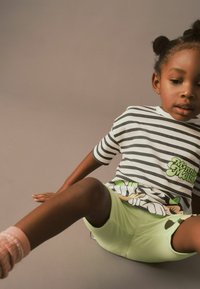 Next MINNIE MOUSE CYCLE SET - Shortsit - black white